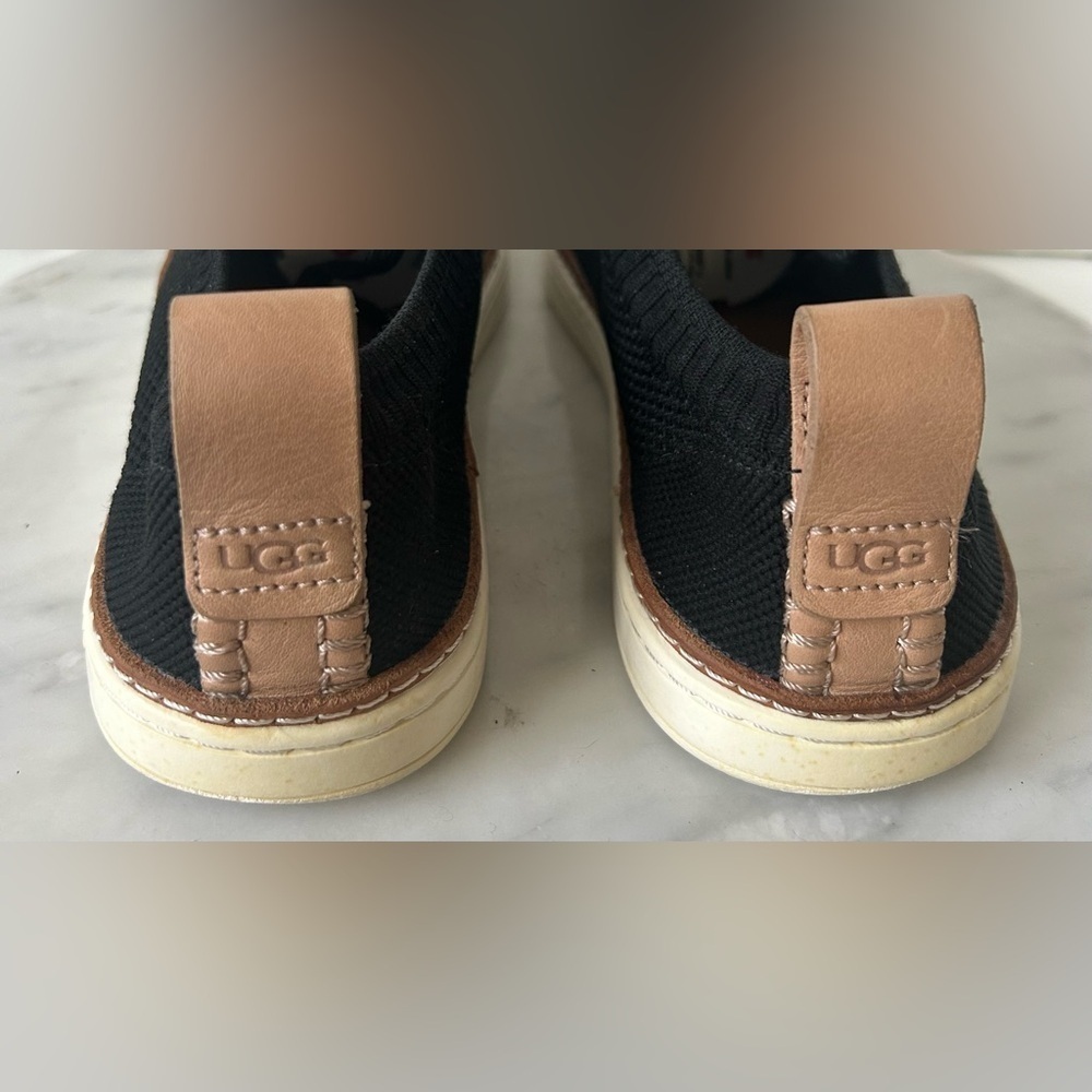 UGG SYDNEY MESH BLACK LACE UP SNEAKERS Sz. 9. COMFORTABLE , STYLISH, BREATHABLE - Picture 5 of 7